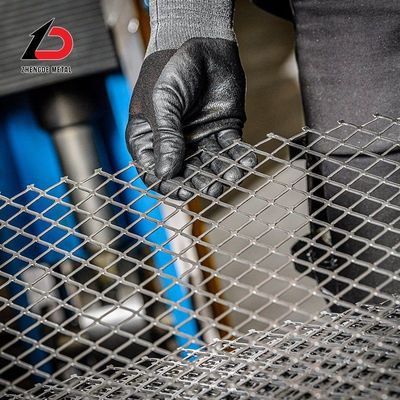 0.3mm-10mm Expanded Mesh Screen Stretched Aluminum Copper Carbon Stainless Steel